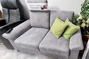 Ponsel Sofa Polo mit Aufstehassistent